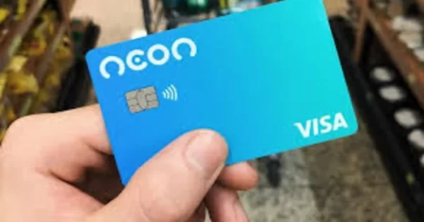 O Banco Neon oferece cartão de crédito